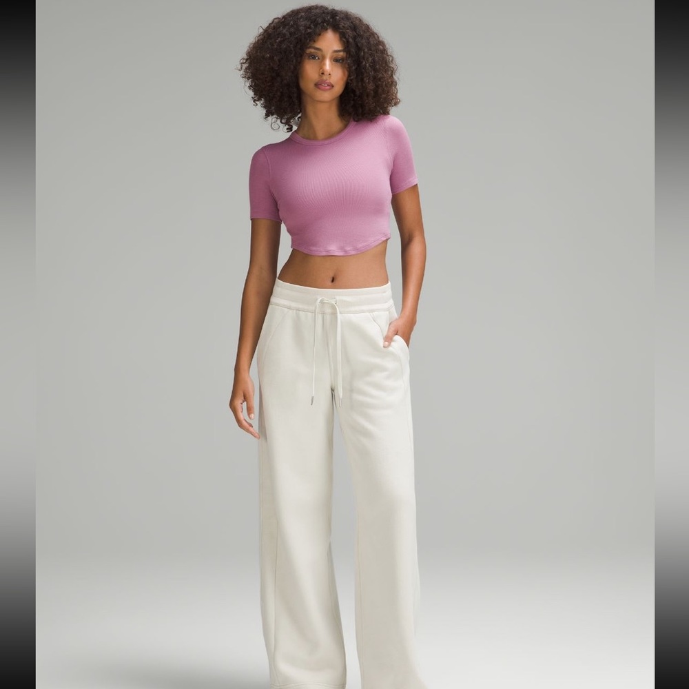 Lululemon Hold Tight Cropped T-Shirt!